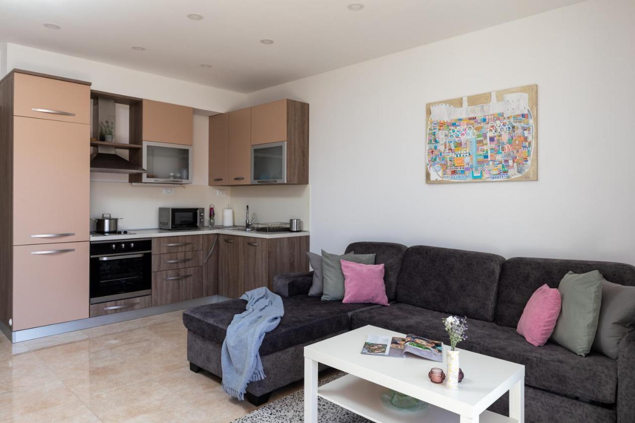Amarillo Apartments Млини Экстерьер фото